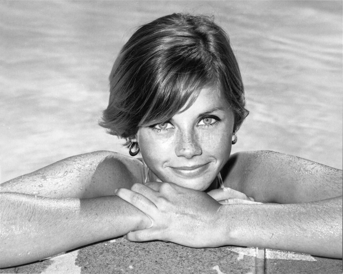 Jan Smithers in Bikini - Body, Height, Weight, Nationality, Net Worth, and  More - Celebs in Bikinis