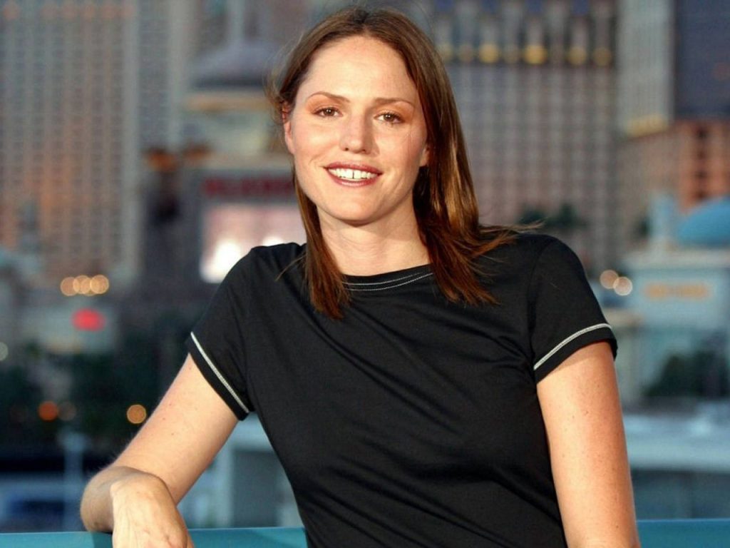 Jorja Fox Bikini Body Height Weight Nationality Net Worth