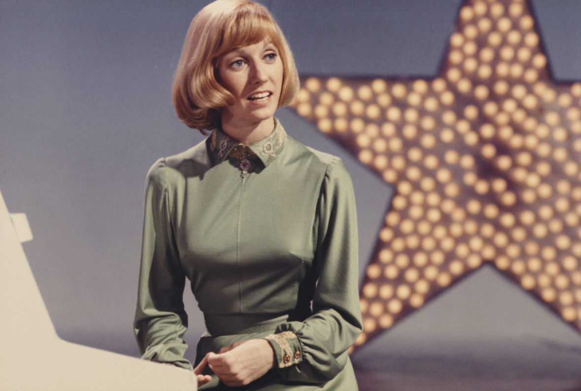 Sandy Duncan Bikini Body Height Weight Nationality Net Worth