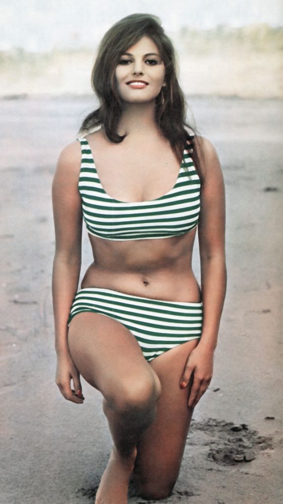 Claudia Cardinale in bikini