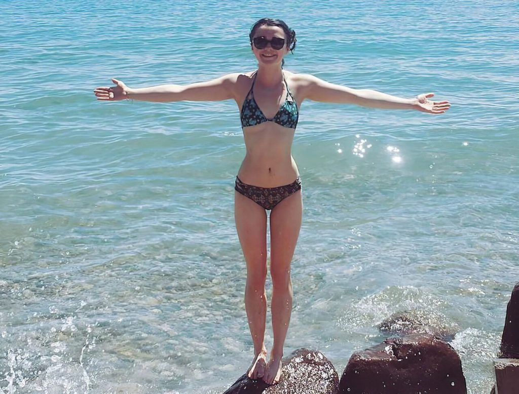 Maisie Williams Bikini Photo