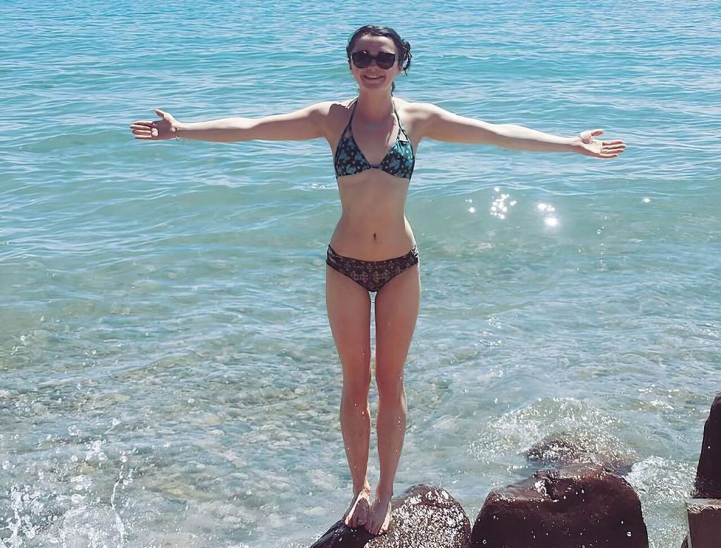 Maisie Williams Bikini Photo