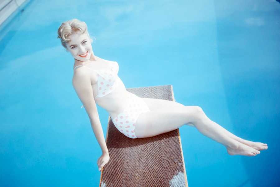 Shirley Jones Bikini Body Height Weight Nationality Net Worth