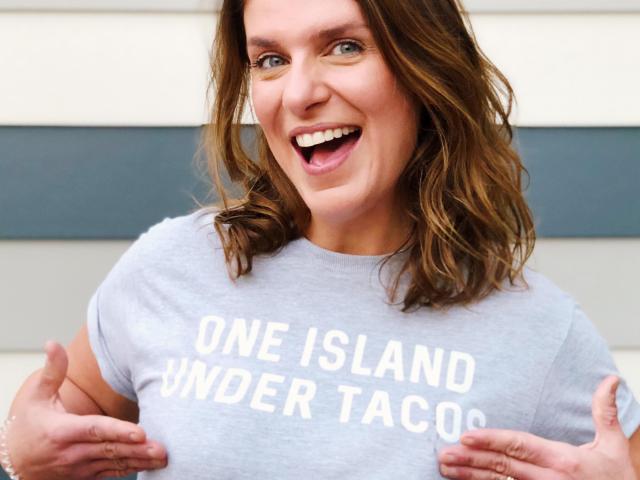 Vivian Howard Bikini Body Height Weight Nationality Net Worth