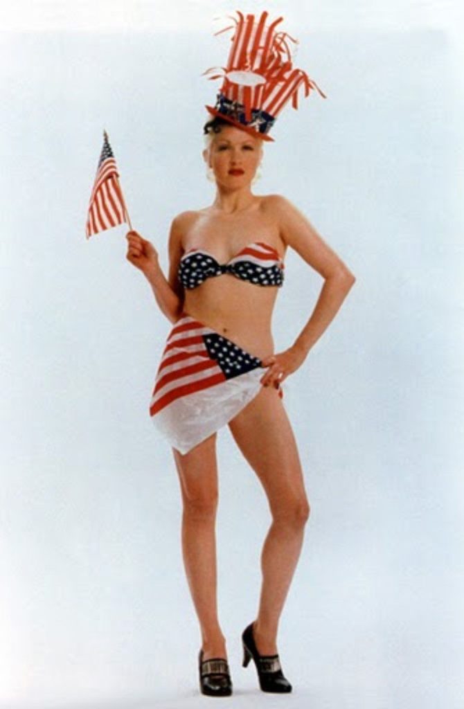 Cyndi Lauper bikini pic