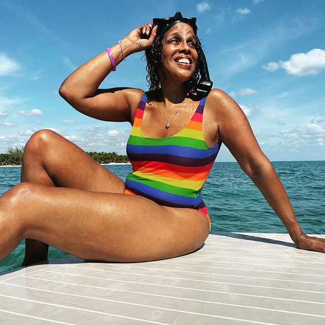 Gayle King bikini pic