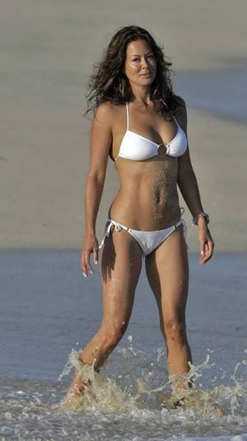 Jeanine Pirro in bikini
