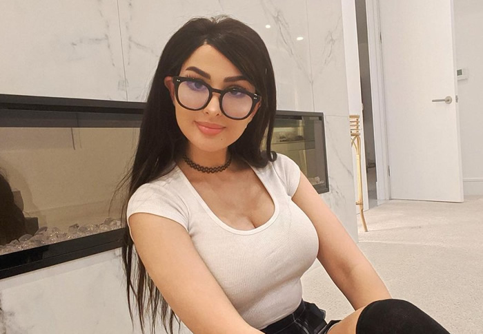 Sssniperwolf Body Height Weight Nationality Net Worth