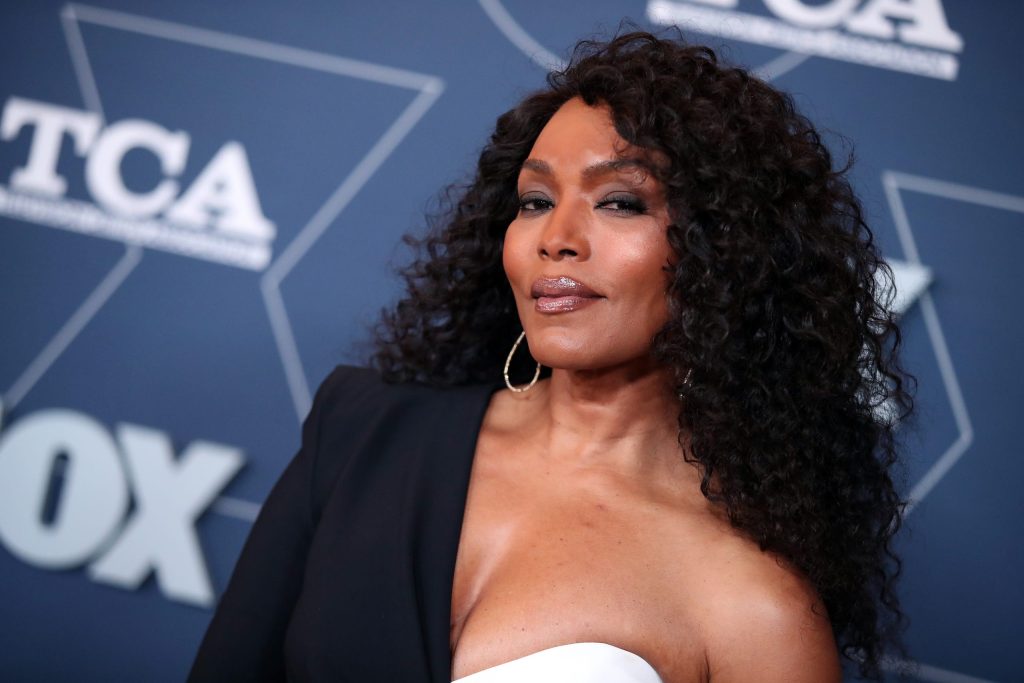 Angela Bassett Body Height Weight Nationality Net Worth