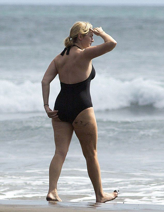 Kate Winslet Bikini Pic