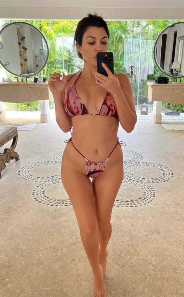 Kourtney Kardashian Bikini Photo